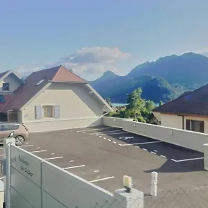 Très Bel En Rez De Jardin, Talloires