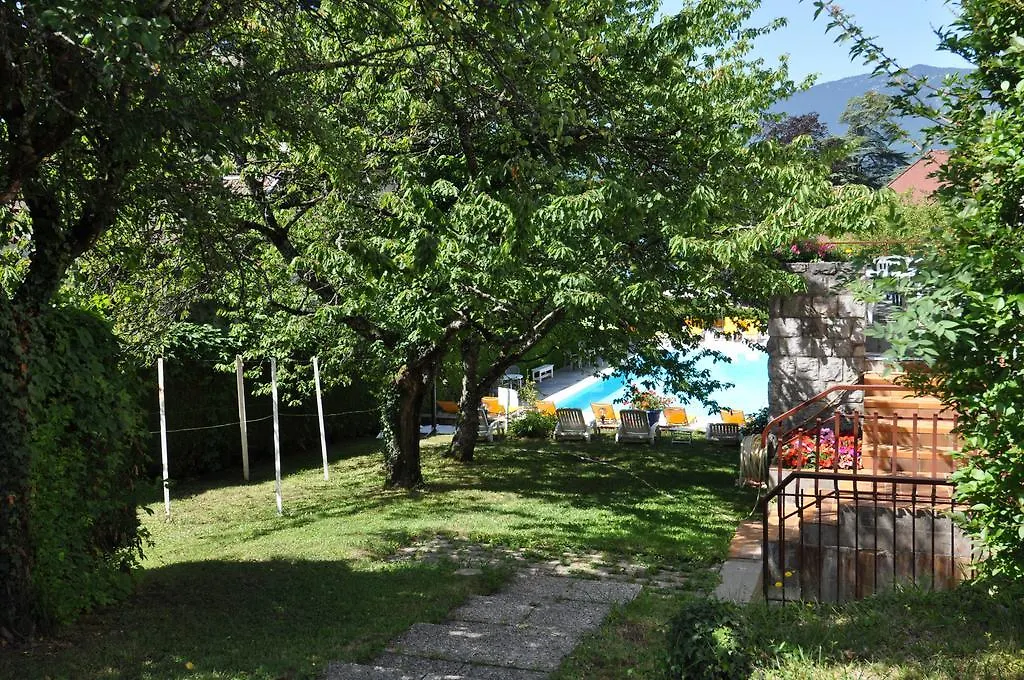 Hotel Du Lac Talloires 3*,